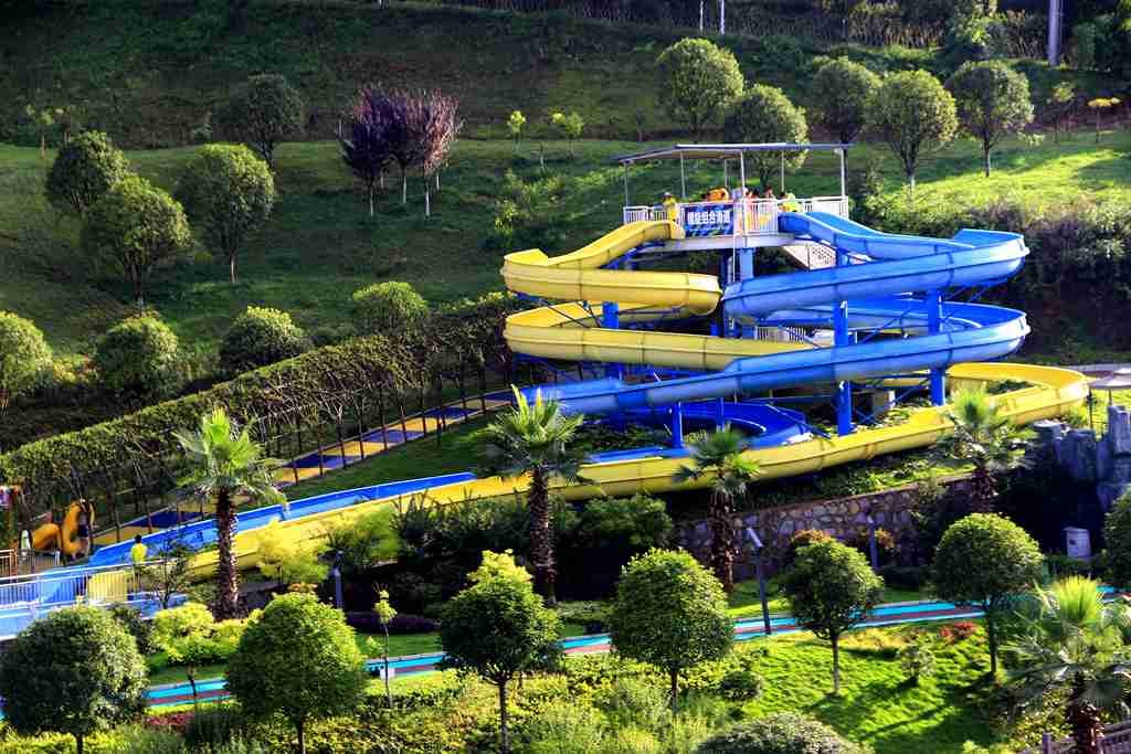 Funny Strong Visual Big Water Slides For Big Outdoor Resort Spiral Water Park