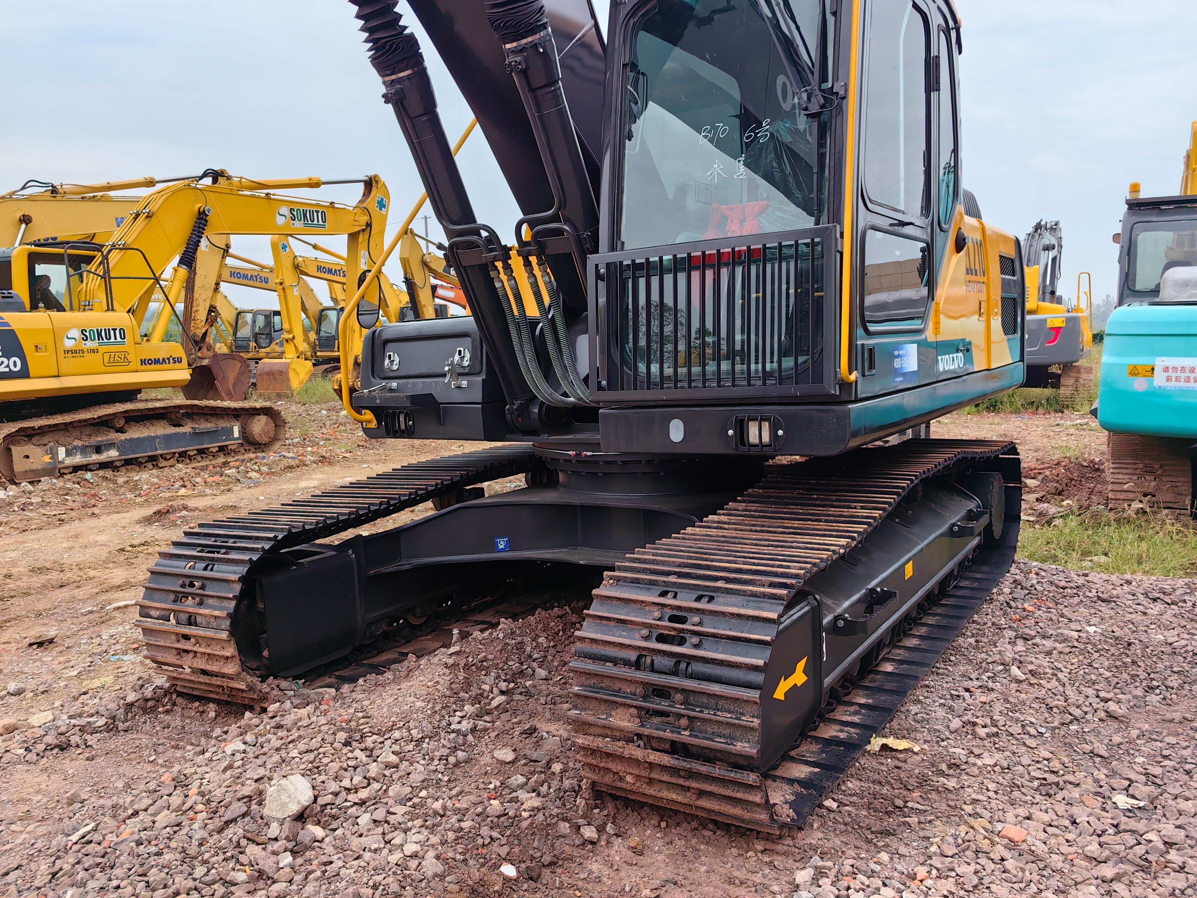 22ton Excavator Good Price VOLVO EC210 Used Excavator 21 Ton Secondhand Crawler Digger Volvo EC210 240 for Sale