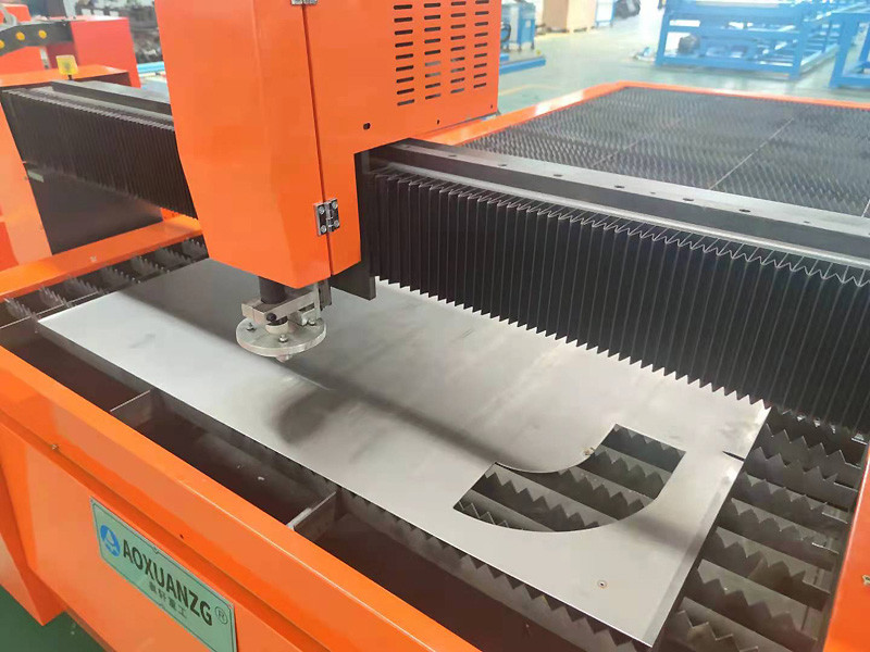 Air Gantry Type CNC Plasma Cutting Machines 8500w Starfire Control With Huayuan Power