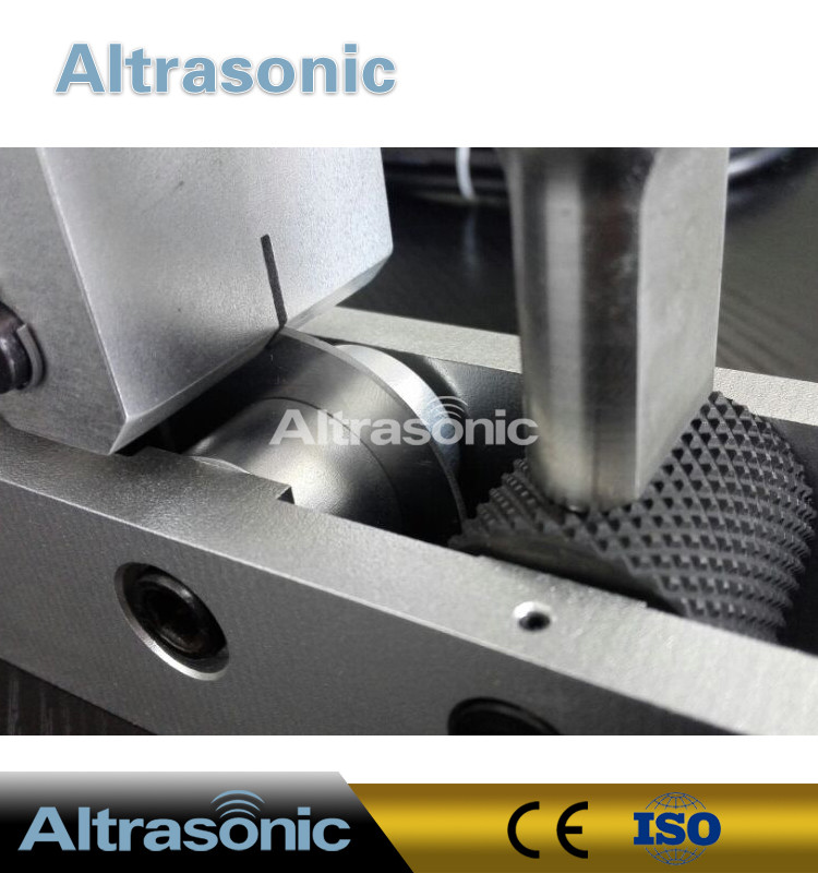 Mobile Ultrasonic Sealer and Cutter for Polyester Nylon Materials with Digital Generator