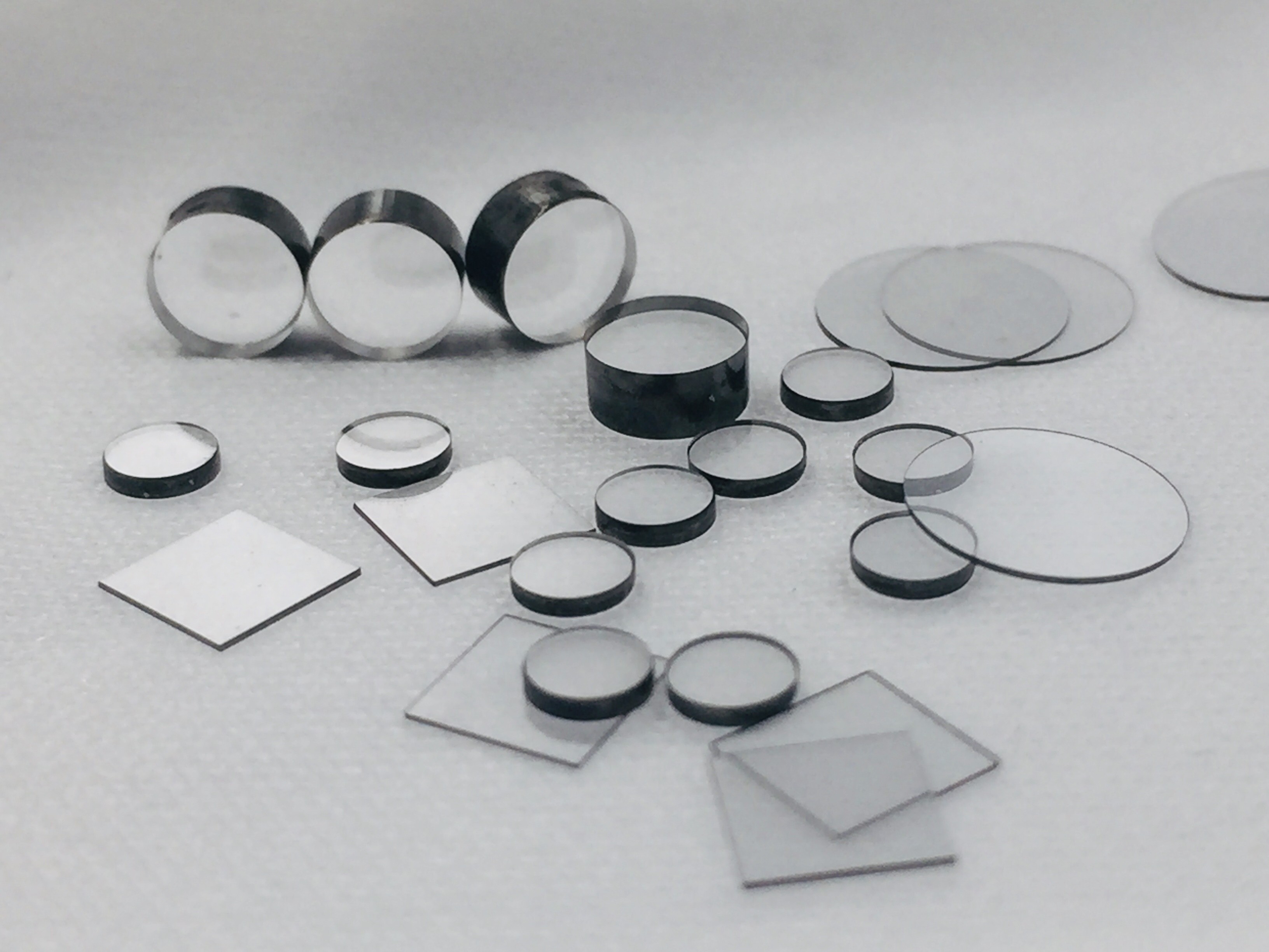 Semiconductor Single Crystal Substrate CVD Diamond IIA Ultra Thin 100 Micron Thick