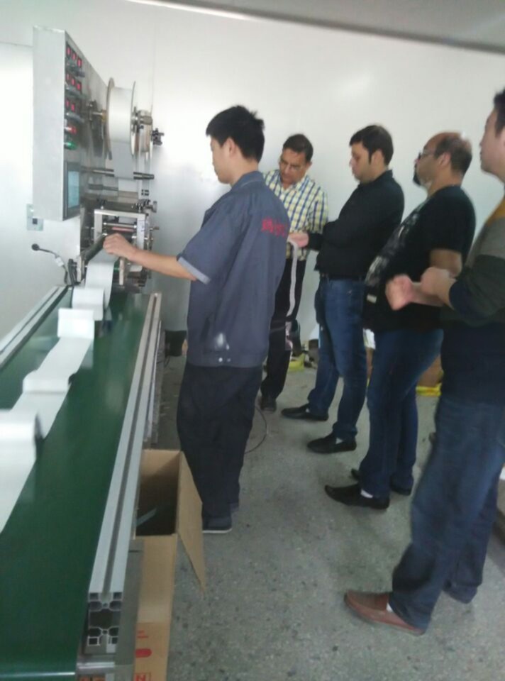 Electric Driven Newest KR-QFT-A Surgical Suture Patch Making Machine for Wound Dressing
