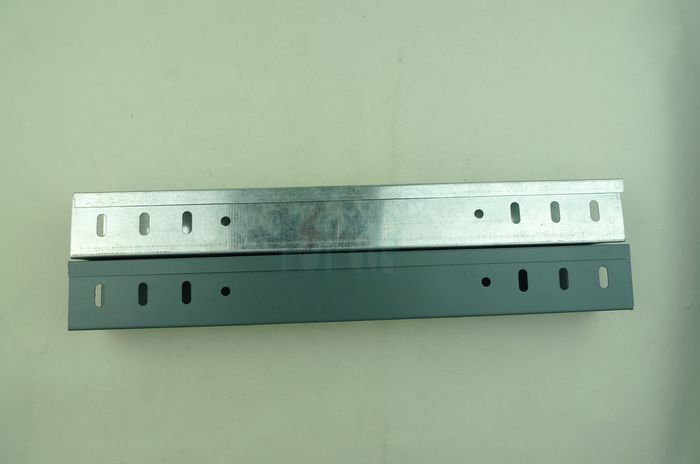 Stainless steel Pre-galvanized / Zinc Plated Electrical Cable Tray Perforated GI Cable Trunking