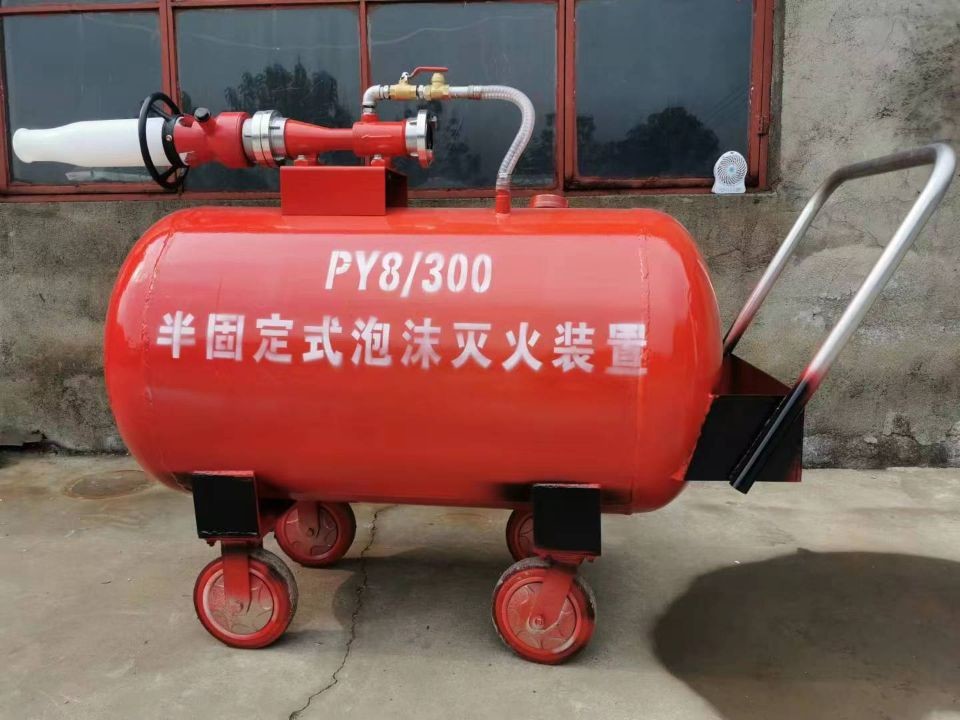 High Flow Rate Mobile Fire Fighting Equipments With Wide Temperature Range