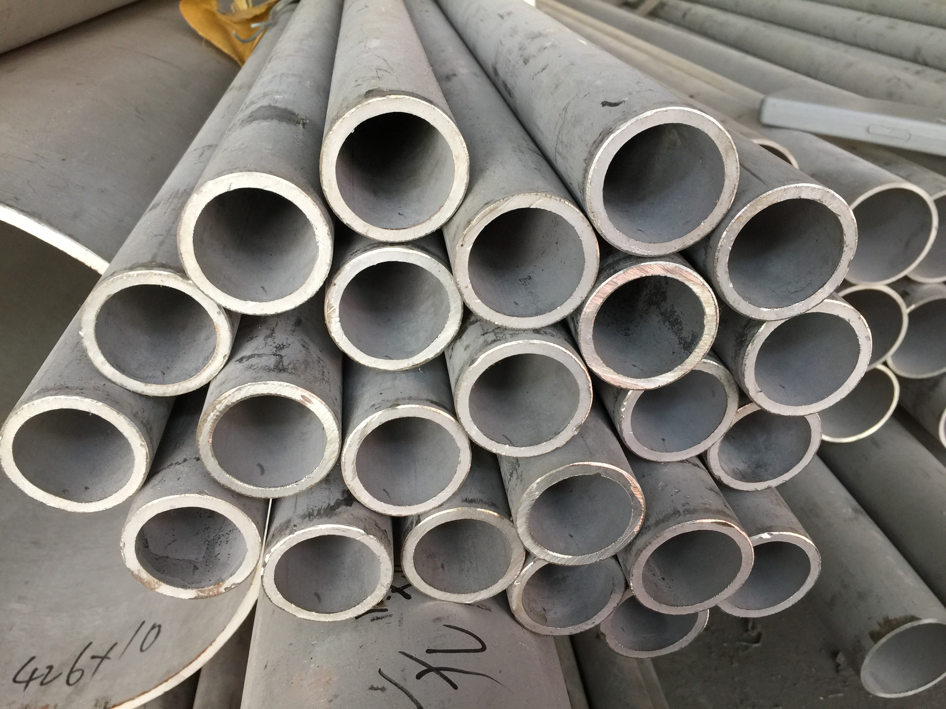 ASTM AISI Aluminum Alloy Round Pipe 6082 2024 6061 7075 T8