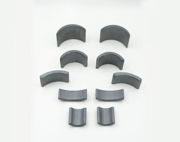 Anisotropic High Temperature Sintered Permanent Magnet Ferrite For Fan Motors