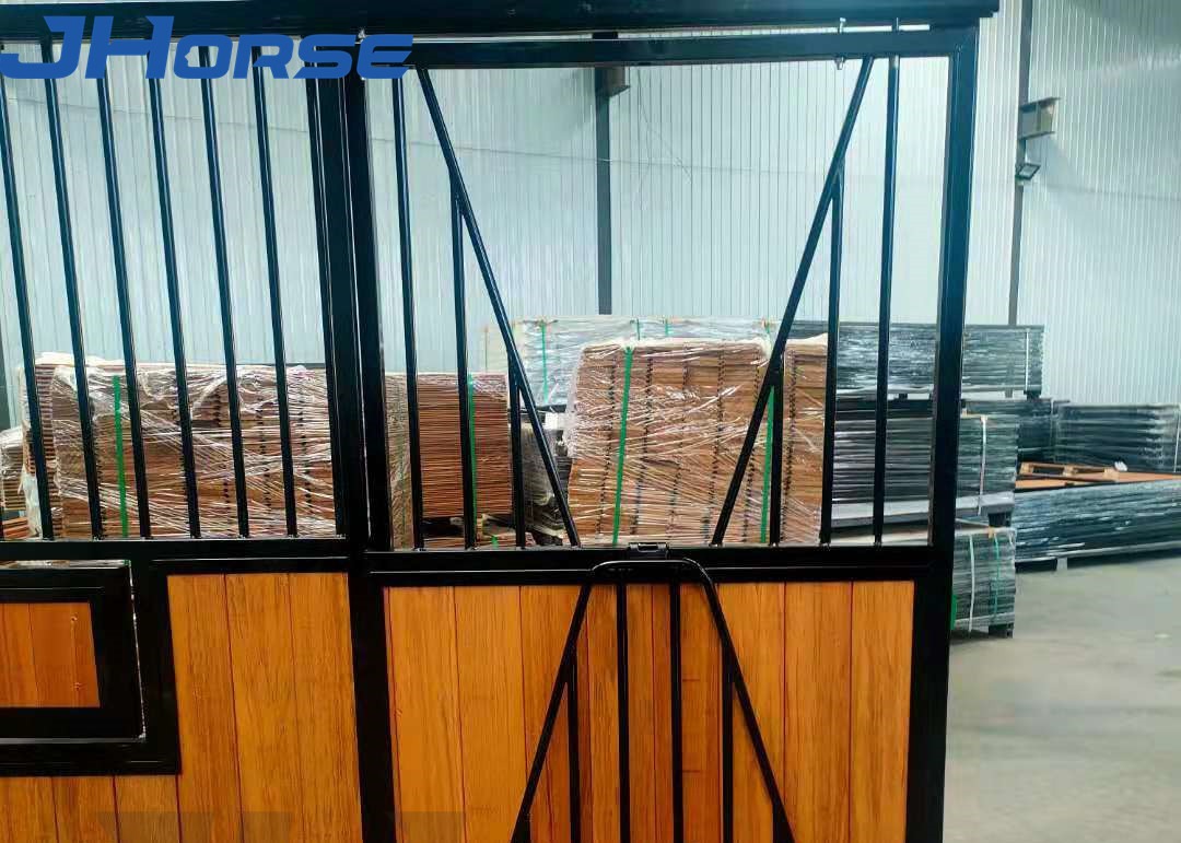 Sliding Door European Style Horse Stall Fronts Customized V Shape Window
