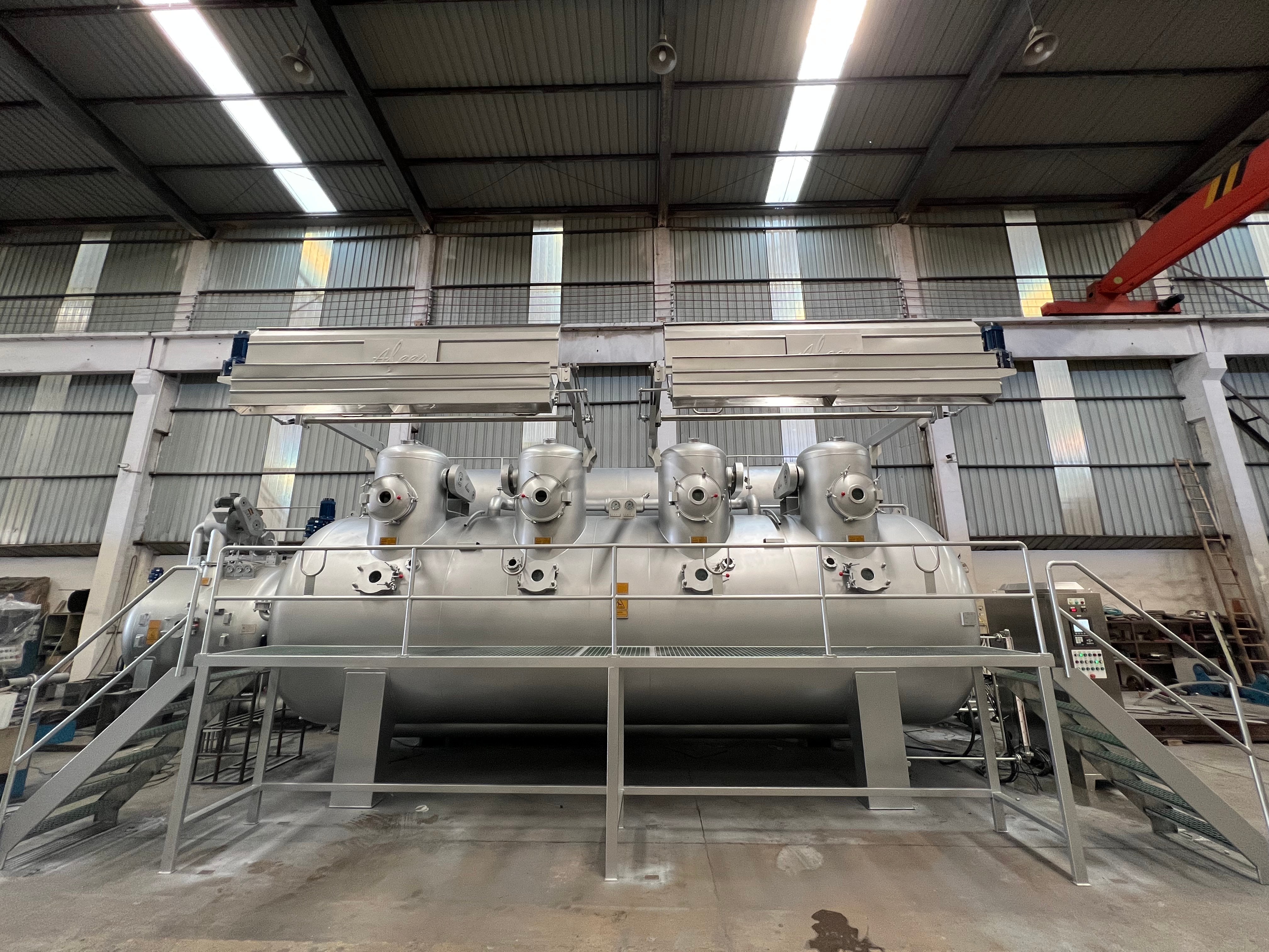  Full Automatic Control System SUS 316L Soft Flow High Temperature Dyeing Machine Manufactures