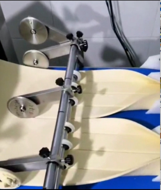 PLC Flaky Pastry Making Machine Enhanced Productivity And Quality
