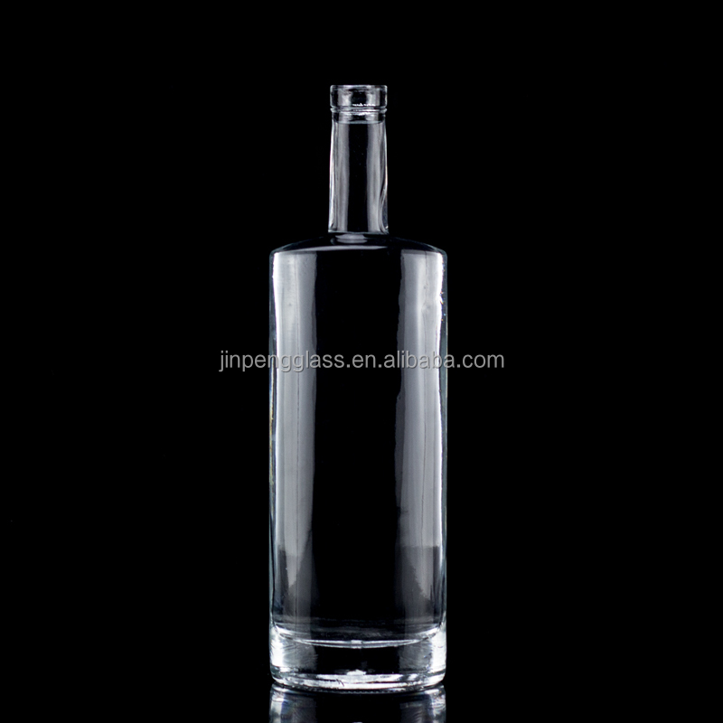 1750ml 1000ml Glass Bottles for Liquor Customized Round Vodka Bottle Versatile Usage