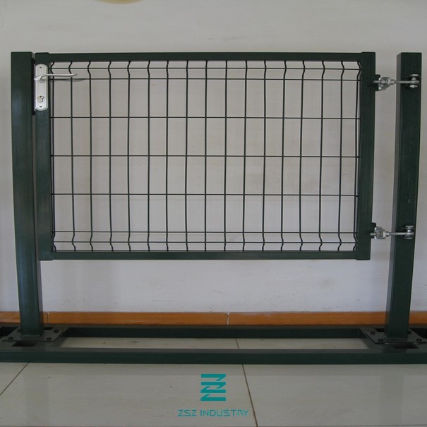 Galvanized Garden Security Gate , Easily Assembled Wire Mesh Fencing
