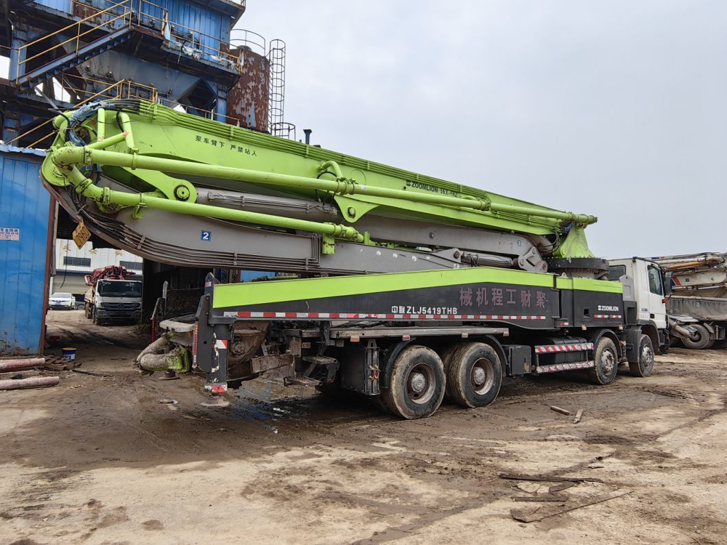 2013 Zoomliom 52m Concrete Boom Pump in Stock Good Price