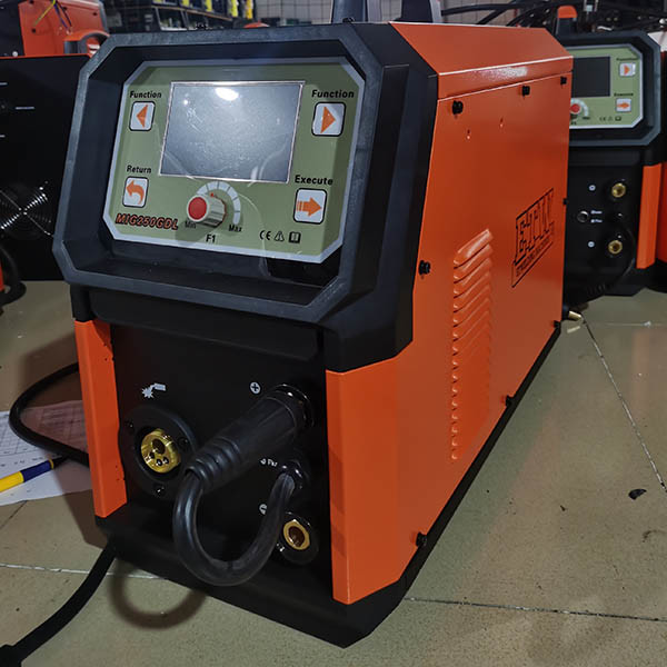 Full Colored MIG Welding Machine , 250 Amp Mig Welder With LCD Display