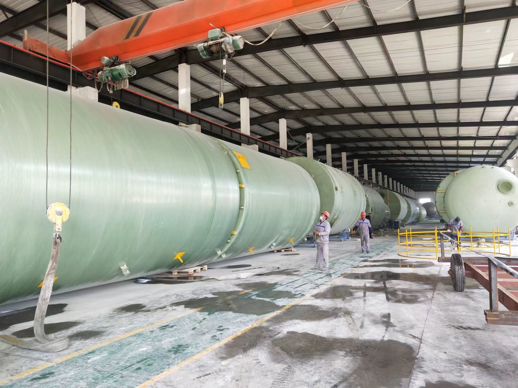 Cylindrical Easy Installation Vertical FRP Water Storage Tank For Wastewater Treatment