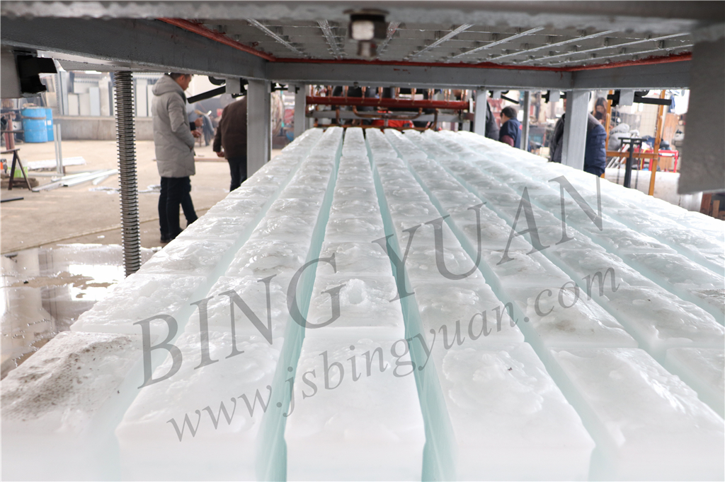 0.5T 220 Volt 50KG Block Ice Maker Machine , Salt Water Ice Block Machine