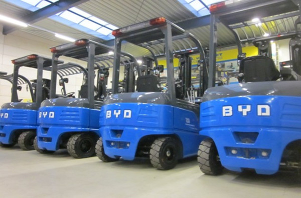 Lifting Height 3m 2 Ton Battery Powered Lift Trucks With AC Motor Power Souce