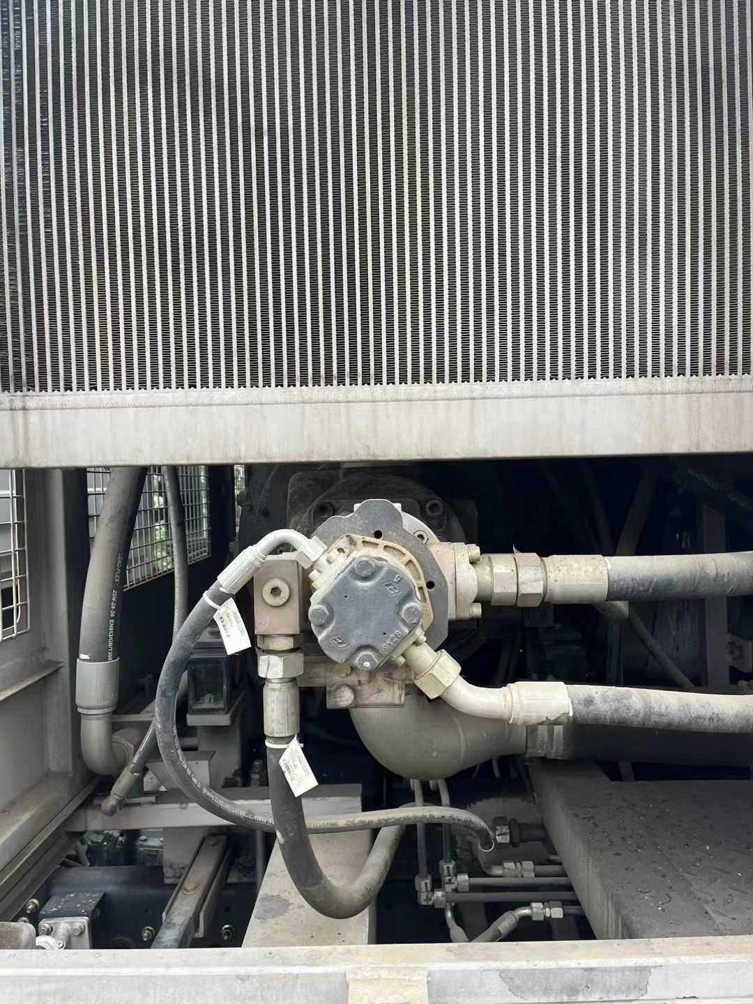 2020year Zoomlion 10022 Used Truck Mounted Pump Truck With Rexroth Main Oil Pump