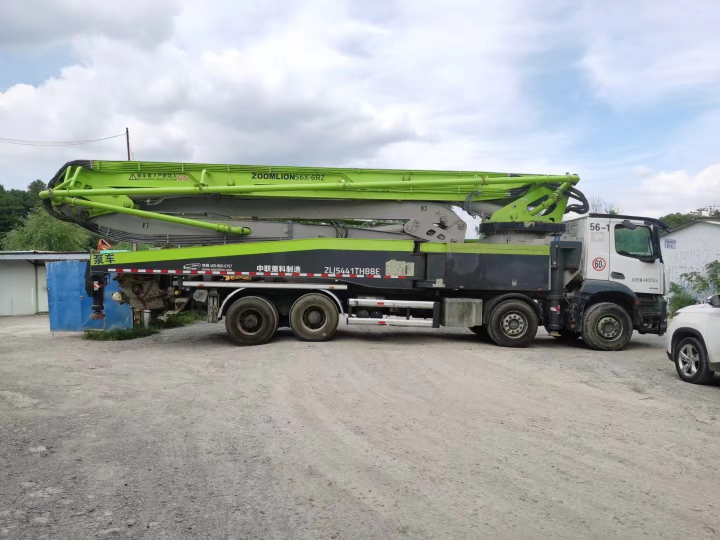 Diesel Semi-Dry Shotcrete Type 2020 ZOOMLION 56M Truck-Mounted Pump Hydraulics for Unmatched Efficiency