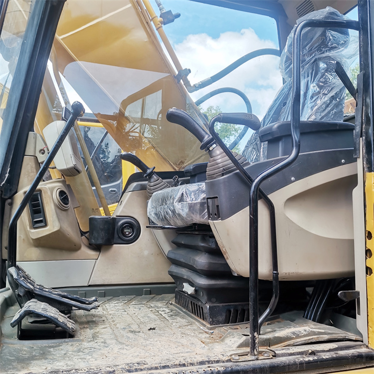 20 Ton Used Caterpillar Cat 320C Excavator in Japan Original Hydraulic Pump 2019 Year
