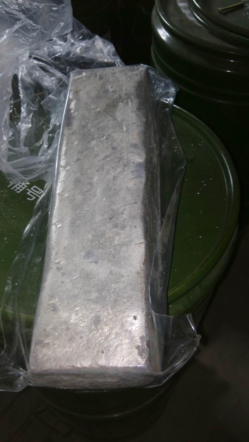 MgZr 10% 15% 20% 25% 30% 35% alloy ingot master alloy magnesium zirconium MgZr30 for grain refine magnesium smelting