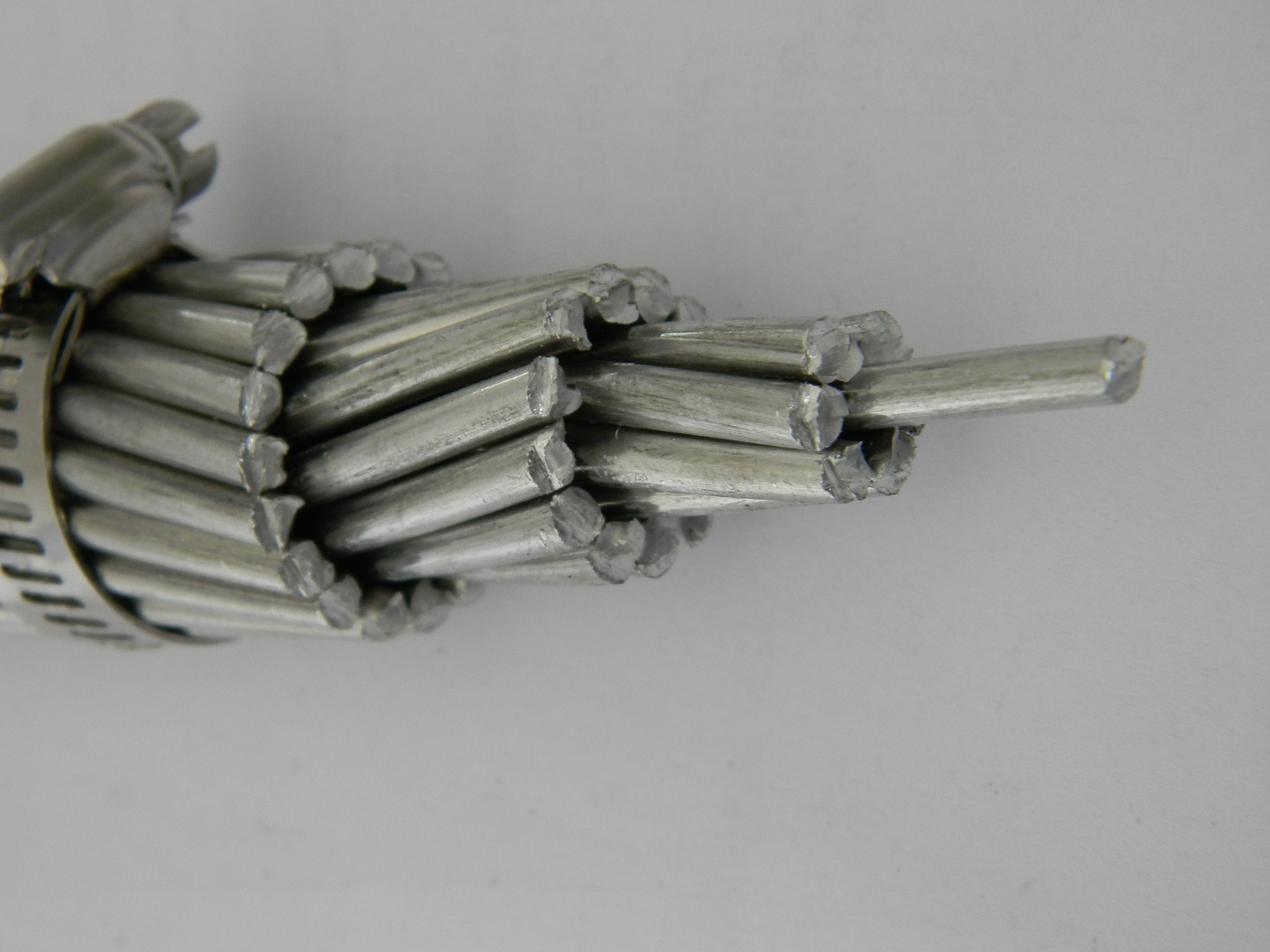 AAC AAAC ACSR Bare Conductor Wire ASTM Standard ACSR Conductor Cable 160 Mm2 IEC 61089