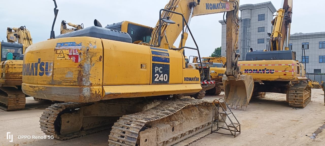 Used Komatsu 215-10 Medium Excavator in Stock Used Komatsu PC100 Excavator