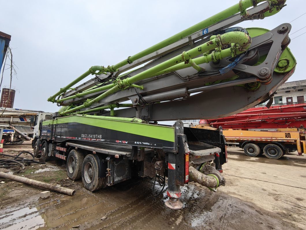 2013 Zoomliom 52m Concrete Boom Pump in Stock Good Price