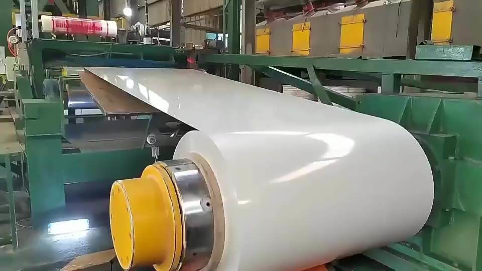 0.12mm Prepainted Galvanized PPGI Steel Coils Z275g/M2 Color Coated has light weight, beautiful appearance and good co
