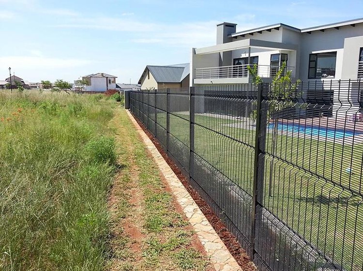 358 High Security Wire Fencing www.wiremeshfence.com