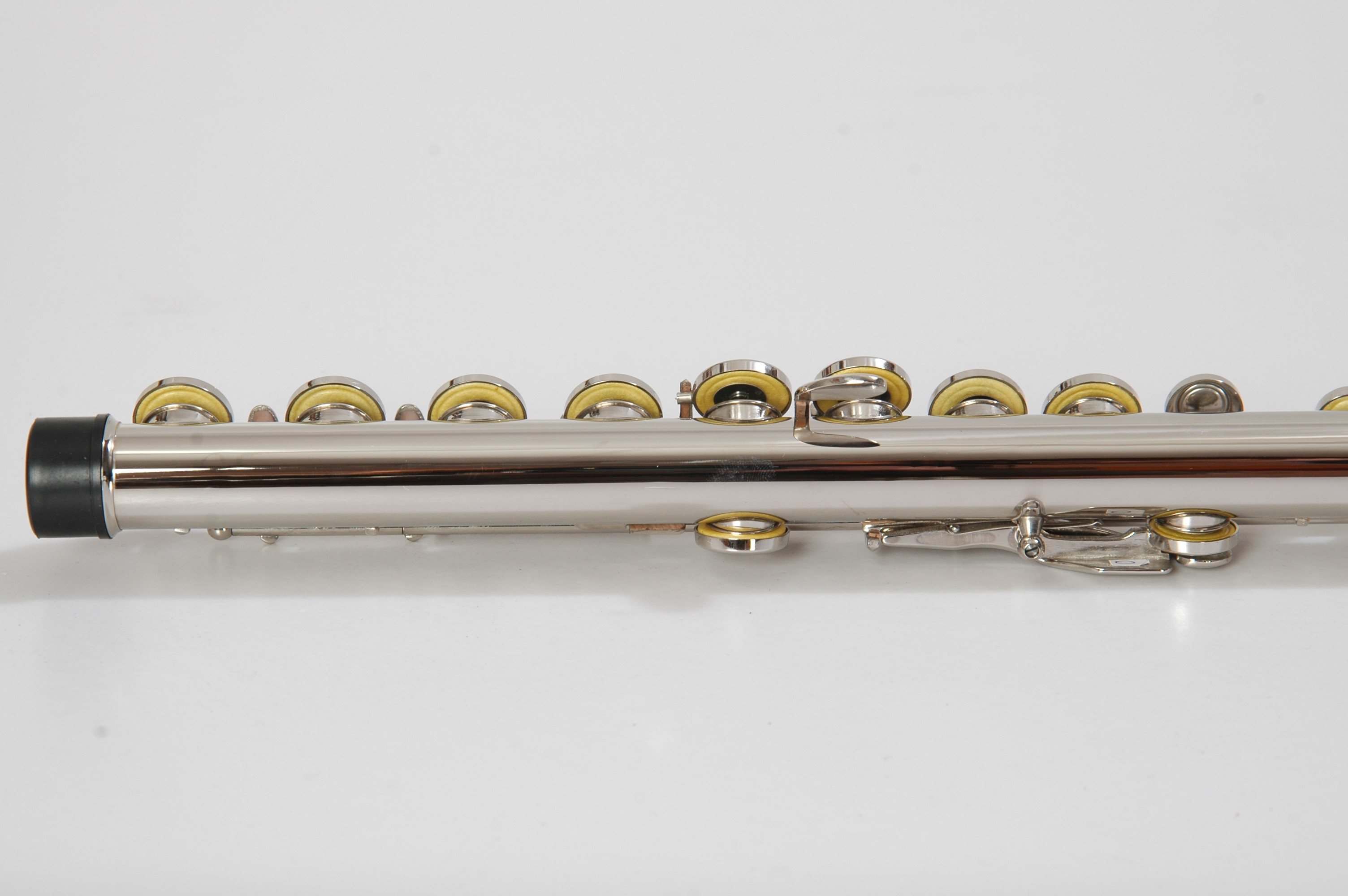 Flute china instrument, piano shop, exquisite production technology, sound quality stability, beautiful environment,