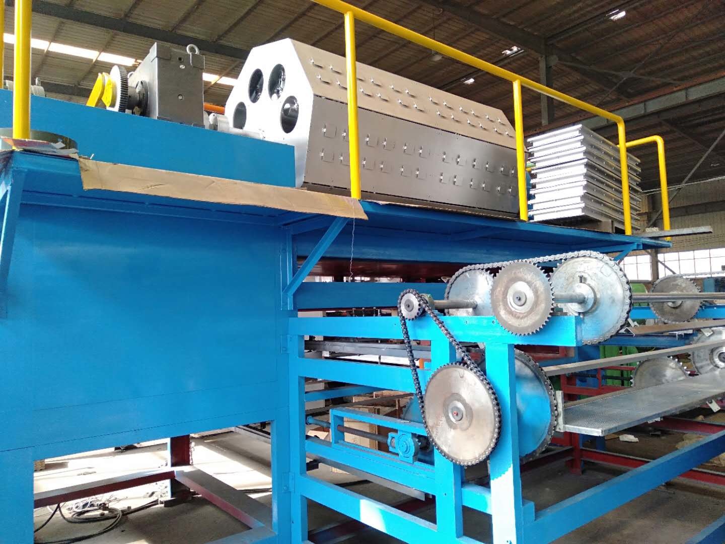 Free Sample High Quality Waste Paper Pulp Egg Tray Making Machine Price