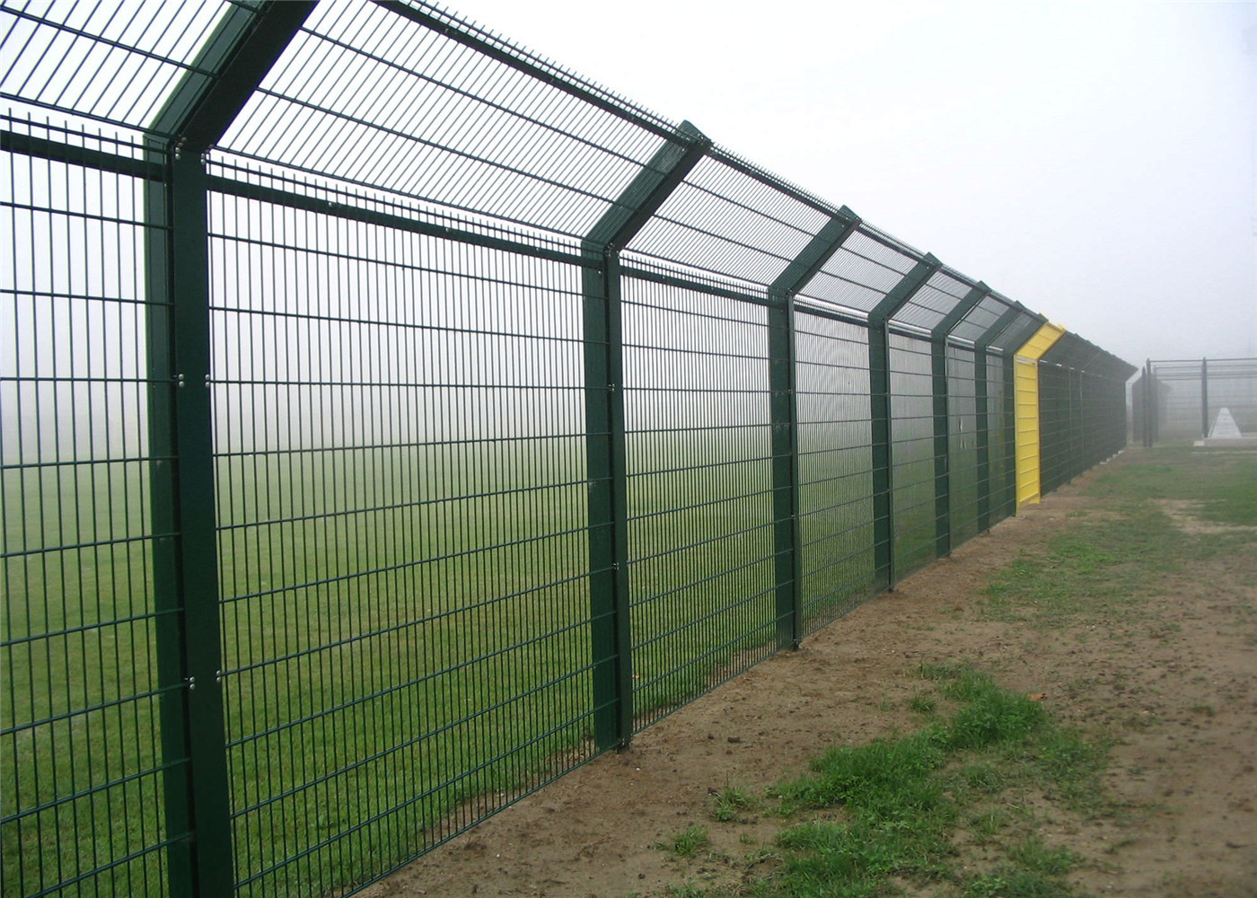 High Density 358 anti climb prison fence with square post