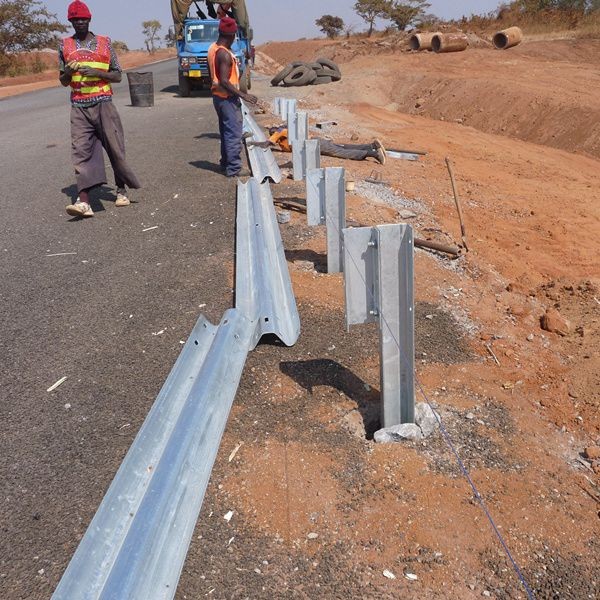 Road Traffic Safety Hot Dipped Galvanized U Posts for Crowd Control Barrier Fence