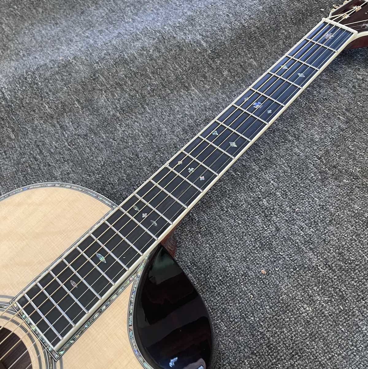 Custom OOO-45 AAAAA 5A Solid Wood Martin Style Cutaway Acoustic Guitar with Ebony Fingerboard 12 Frets 43mm Width Nut, Accept Guitar OEM