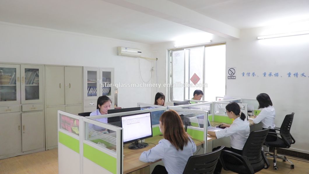 China Foshan Supplier Automatic PLC Vertical Glass Sandblasting Environmental Protection Bathroom Opaque Dark Glass Machine