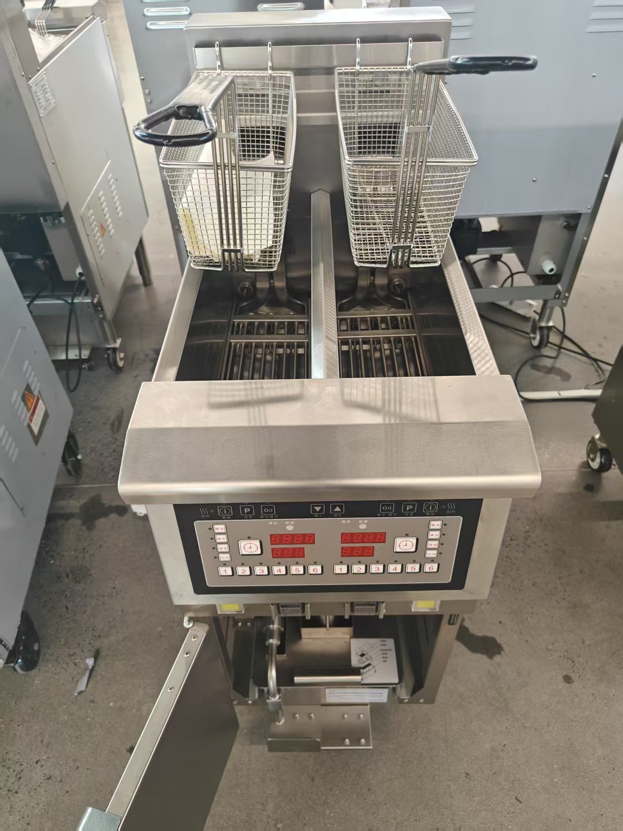 Two Pots Two Baskets Electric Oil Open Fryer With Oil Filtration