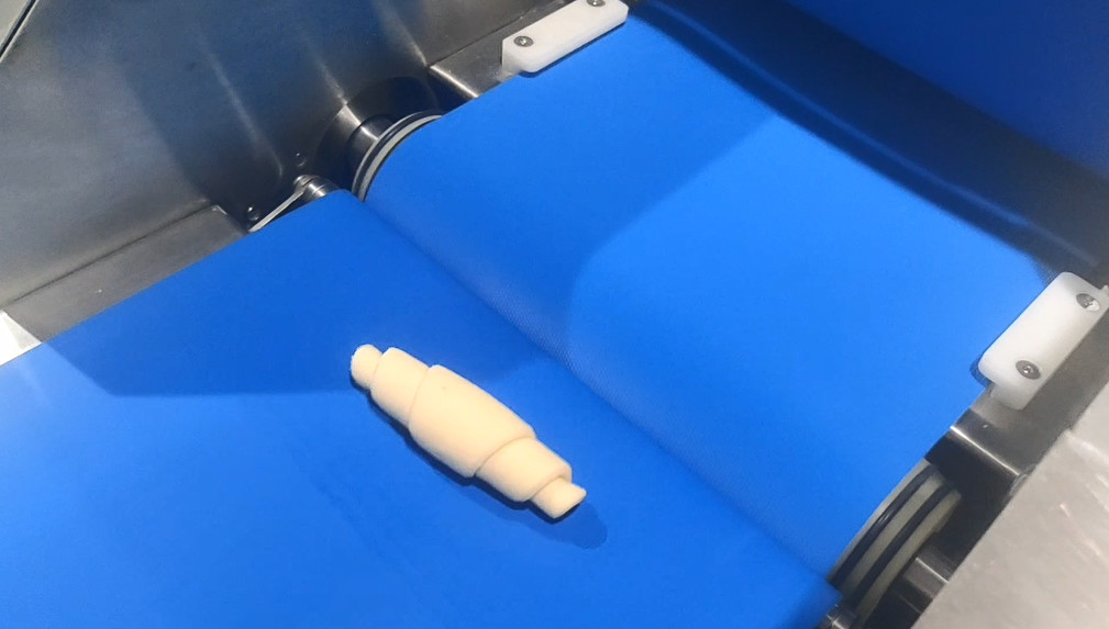 Antibacterial Belt Industrial Croissant Machine Maker Chinese Bakery Equipment