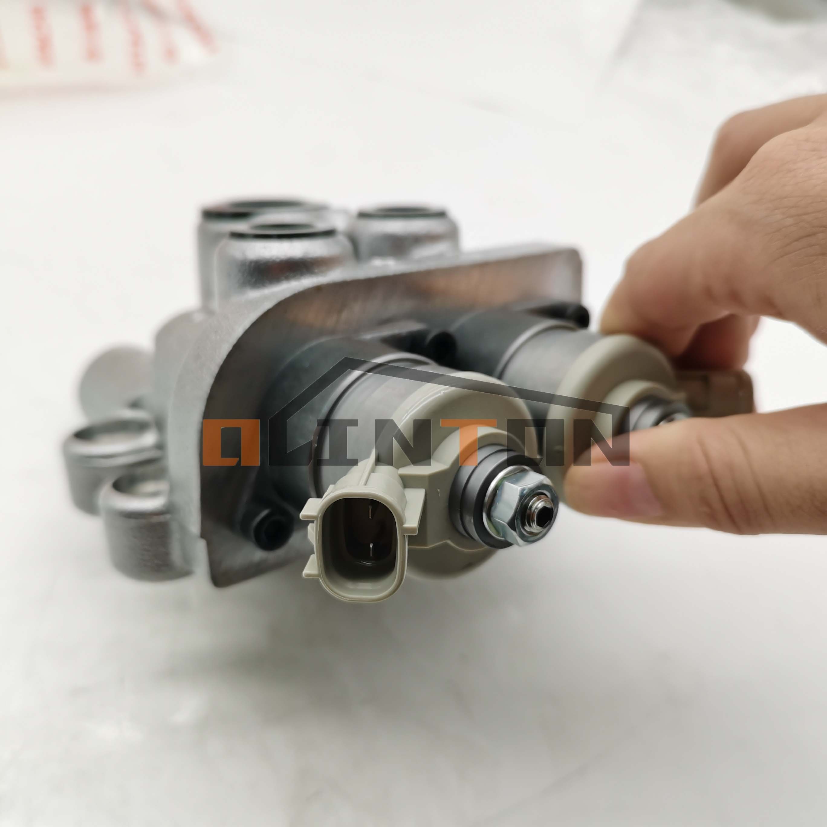 9218269 4400442 Excavator Solenoid Valve Assembly for ZX240 ZXS270-3 ZAX200 ZAX230
