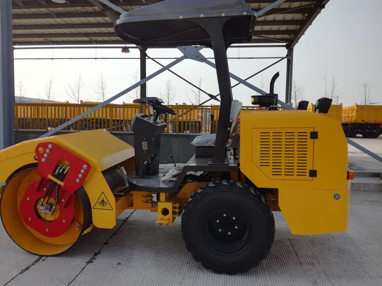 50HZ Vibratory Road Roller Full Hydraulic Single Drum Vibratory Roller