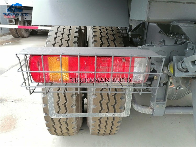 Howo 12 Wheeler Dump Truck