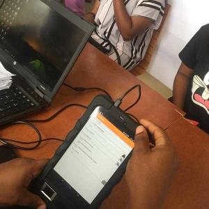 Cost effective Android Rugged QR Code 7 inch Fingerint Tablet for School Time