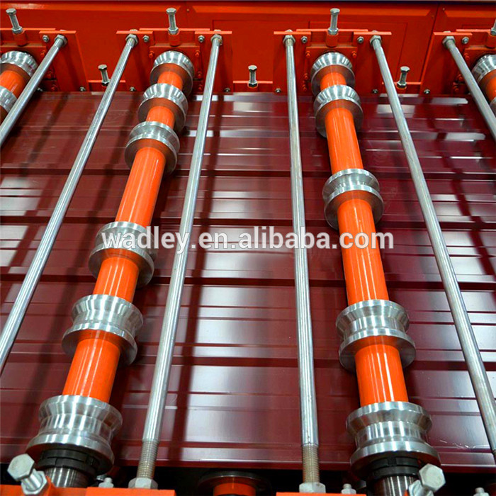 Corrugated sheet metal roof roll forming machine