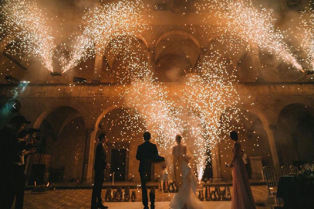 OEM ODM DMX Spark Machine Cold Sparkler Machine For Wedding Party Bar