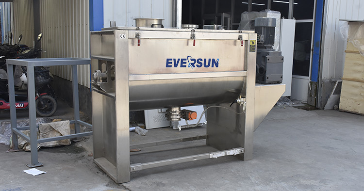 Horizontal Animal Feed Ribbon Blender Mixer Mushroom Substrate With Heat 200 Kg