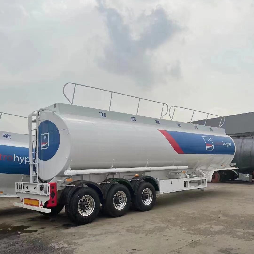 7000L Used Fuel Tanker Trailer For Oil Delivery 3 Axis Customized
