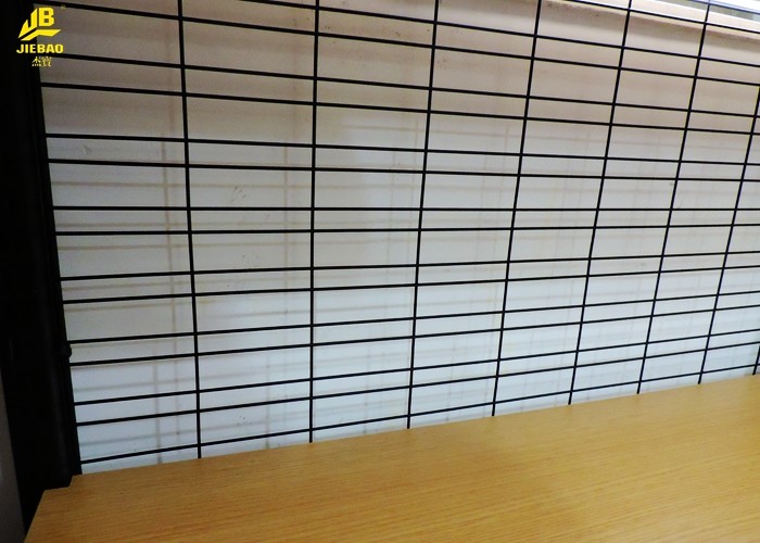 630/900mm Length Wood And Metal Shelves Beech Wood Grain Colour Wire Mesh
