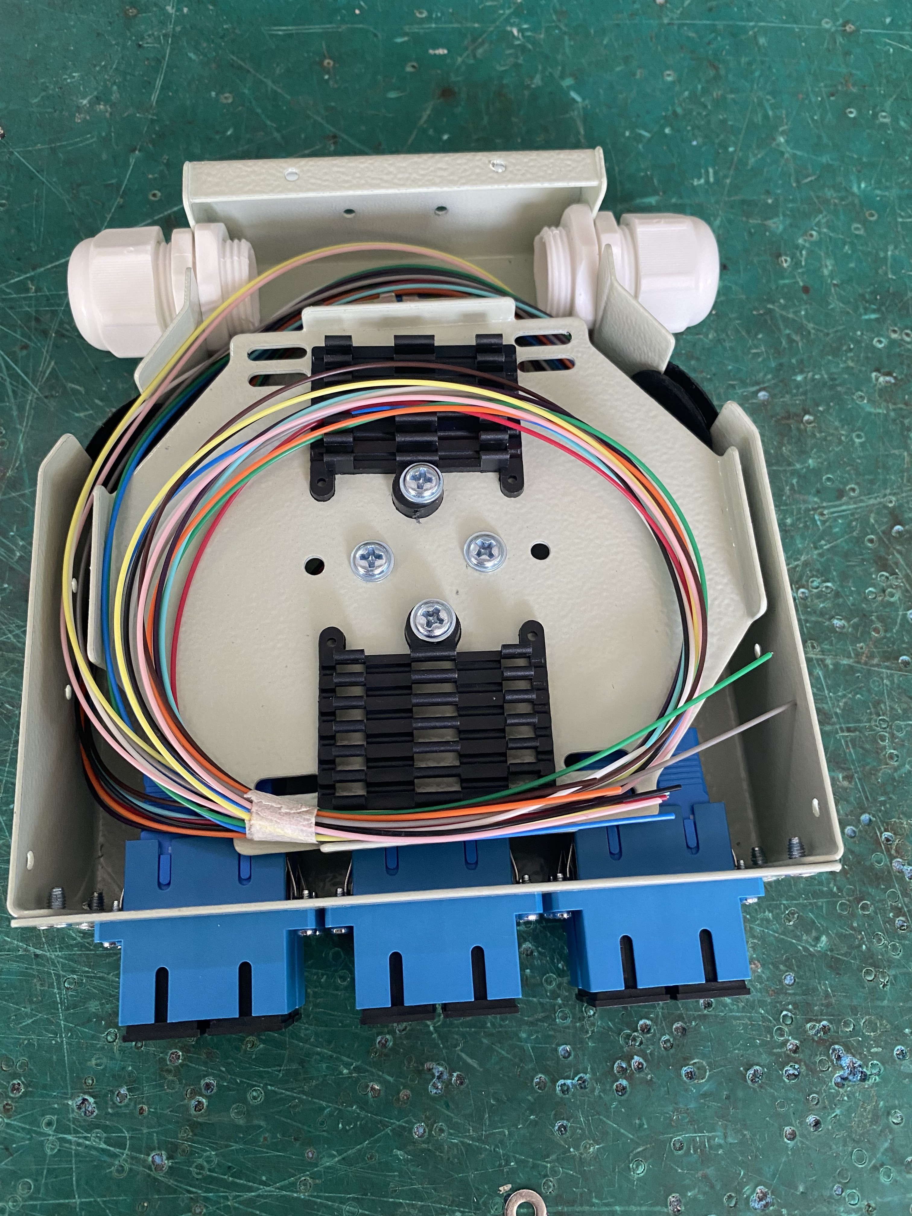 OEM FTTX Odf Fiber Box SC DIN Rail Mount for Local Area Network