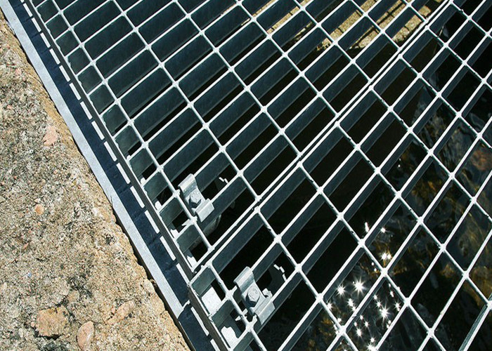 Pressure Welded Heavy Duty Stainless Steel Grating 8mm Cross Bar