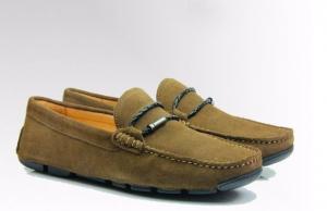  Handmade Mens Suede Walking Shoes Non Slip Genuine Leather Moccasin Gommino Shoes Manufactures