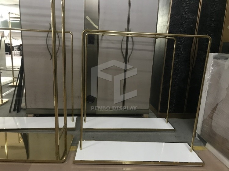 CNC Iron Garment Store Display Stands Racks T4 Lighting
